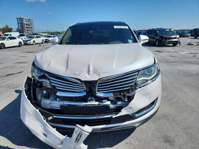 2LMTJ6LR1GBL51208 - 2016 LINCOLN MKX RESERVE Білий фото 5