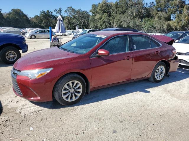 4T1BF1FK8GU612032 - 2016 TOYOTA CAMRY LE RED photo 1