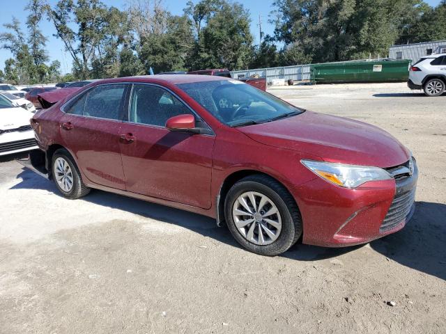 4T1BF1FK8GU612032 - 2016 TOYOTA CAMRY LE RED photo 4