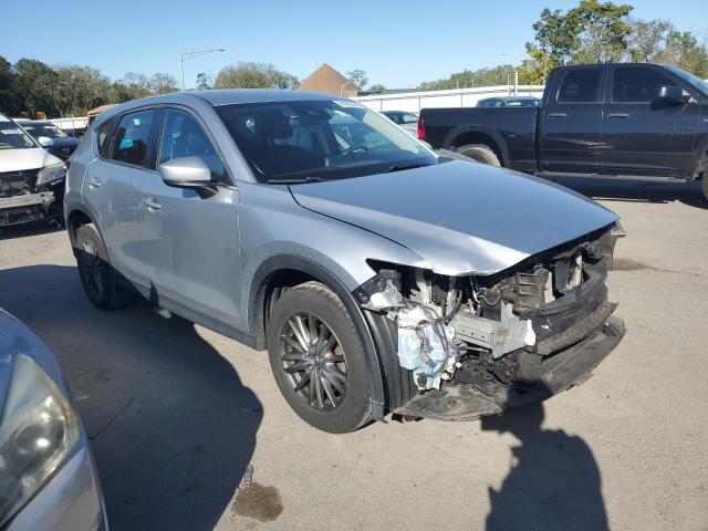JM3KFBBM1J0474986 - 2018 MAZDA CX-5 SPORT 银色 照片 4