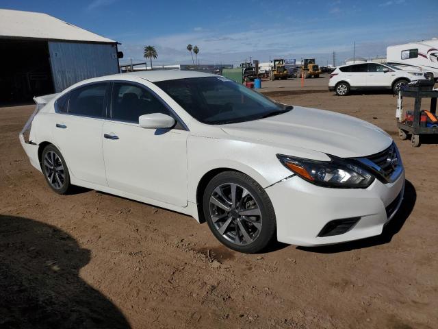 1N4AL3AP0GC265461 - 2016 NISSAN ALTIMA 2.5 WHITE photo 4