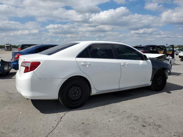 4T1BF1FK1CU181740 - 2012 TOYOTA CAMRY BASE WHITE photo 3