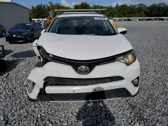 JTMWFREV7HD097574 - 2017 TOYOTA RAV4 XLE WHITE photo 5