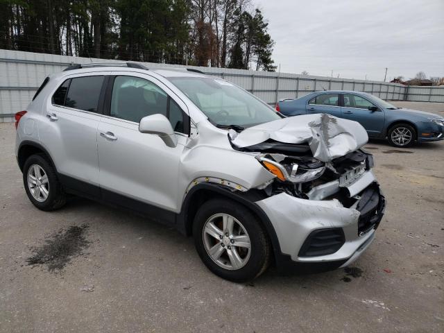 KL7CJPSB1HB242410 - 2017 CHEVROLET TRAX 1LT SILVER photo 4