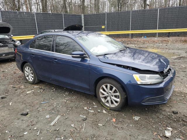 3VWDP7AJ3DM307482 - 2013 VOLKSWAGEN JETTA SE BLUE photo 4