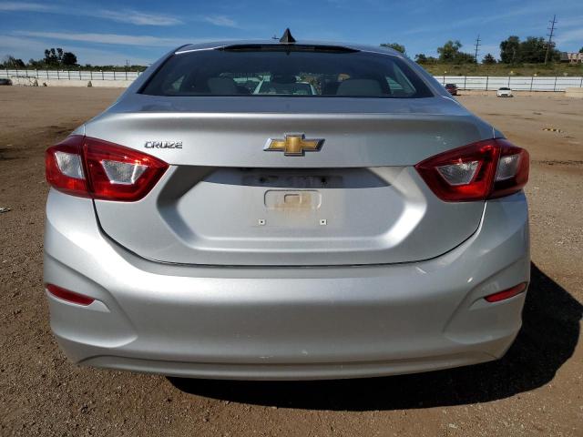 1G1BB5SM6J7139938 - 2018 CHEVROLET CRUZE LS ვერცხლისფერი ფოტო 6