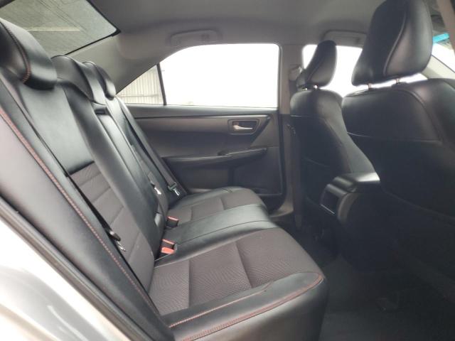 4T1BF1FK1GU209204 - 2016 TOYOTA CAMRY LE SILVER photo 10