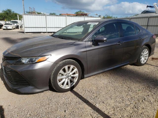 4T1B11HK8JU043475 - 2018 TOYOTA CAMRY L GRAY photo 1