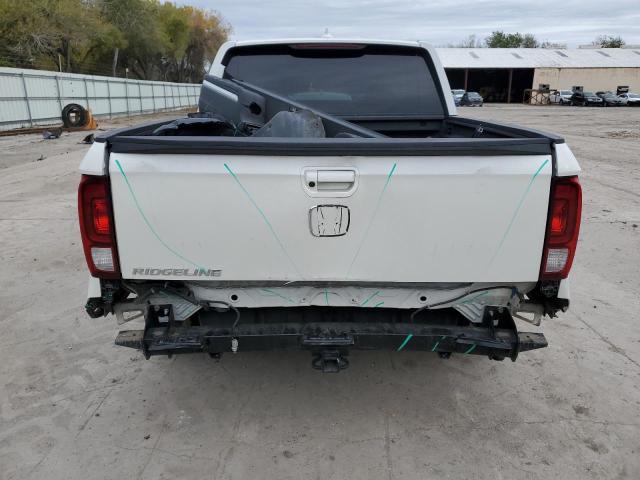 5FPYK2F61JB001043 - 2018 HONDA RIDGELINE RTL WHITE photo 6