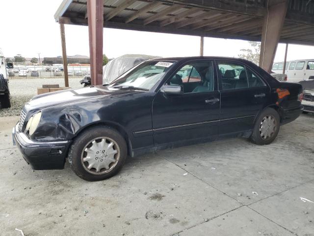 1998 MERCEDES-BENZ E 320, 