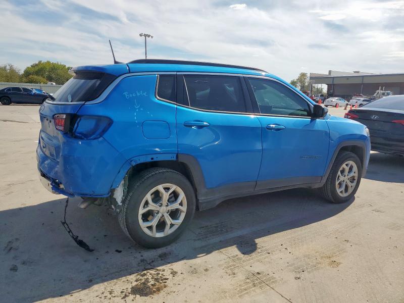 3C4NJDBN0RT152847 - 2024 JEEP COMPASS LATITUDE أزرق صورة 3