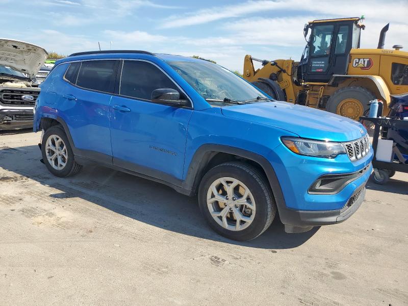 3C4NJDBN0RT152847 - 2024 JEEP COMPASS LATITUDE أزرق صورة 4