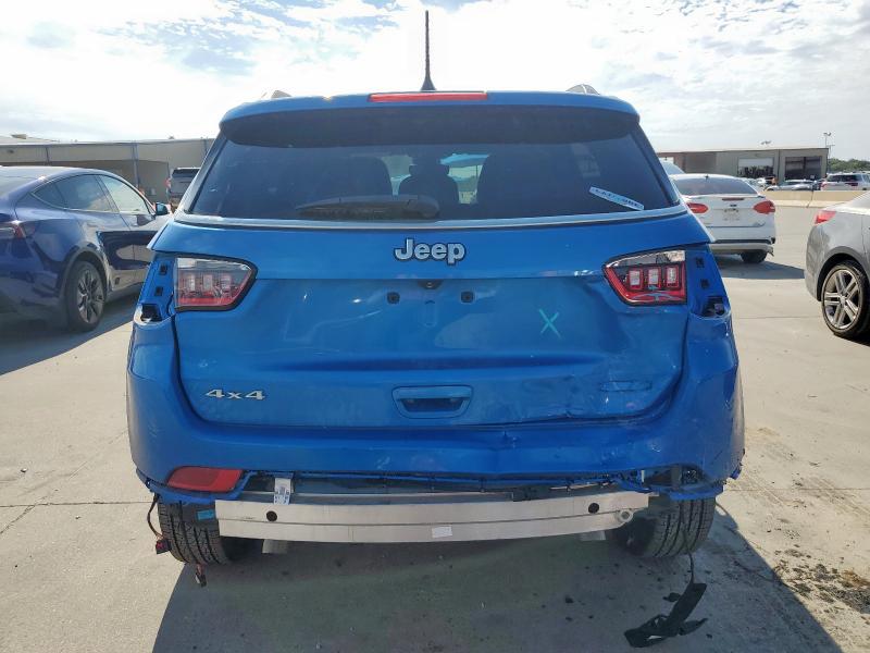 3C4NJDBN0RT152847 - 2024 JEEP COMPASS LATITUDE أزرق صورة 6