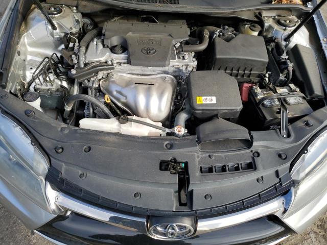 4T1BF1FK9HU643498 - 2017 TOYOTA CAMRY LE SILVER photo 11