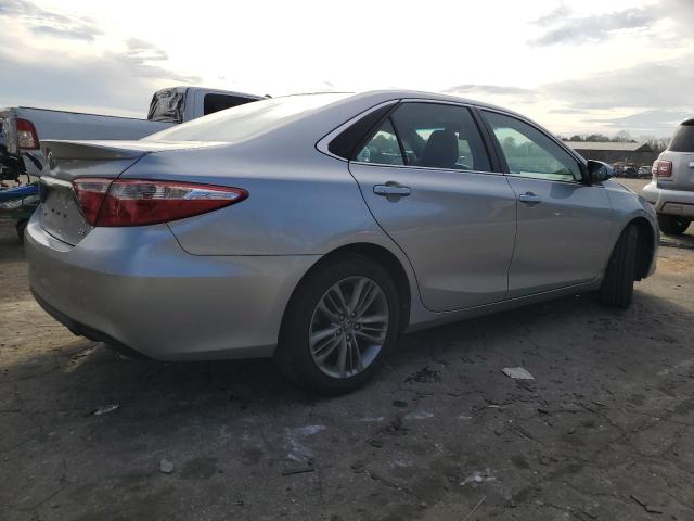 4T1BF1FK9HU643498 - 2017 TOYOTA CAMRY LE SILVER photo 3