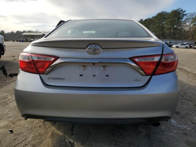 4T1BF1FK9HU643498 - 2017 TOYOTA CAMRY LE SILVER photo 6