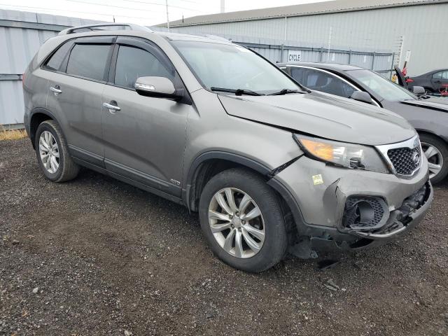 5XYKUDA2XBG185515 - 2011 KIA SORENTO EX GRAY photo 4