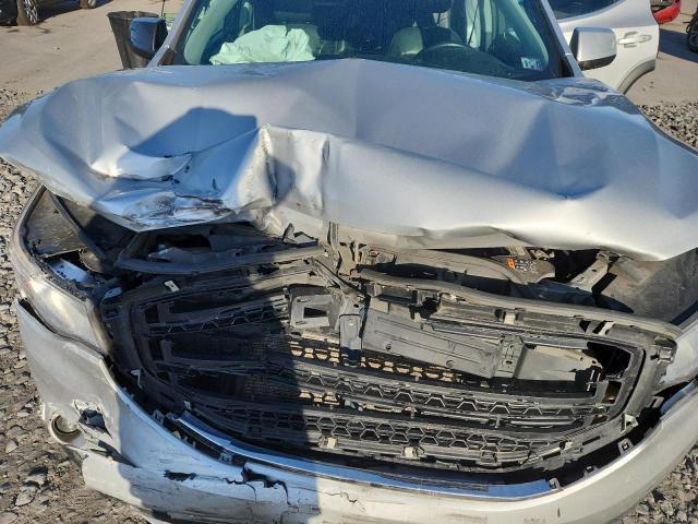 1GKKNULS2HZ168698 - 2017 GMC ACADIA SLT-1 SILVER photo 12