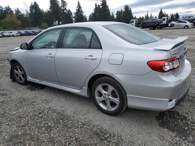 2T1BU4EE0BC619585 - 2011 TOYOTA COROLLA BASE Сріблястий фото 2