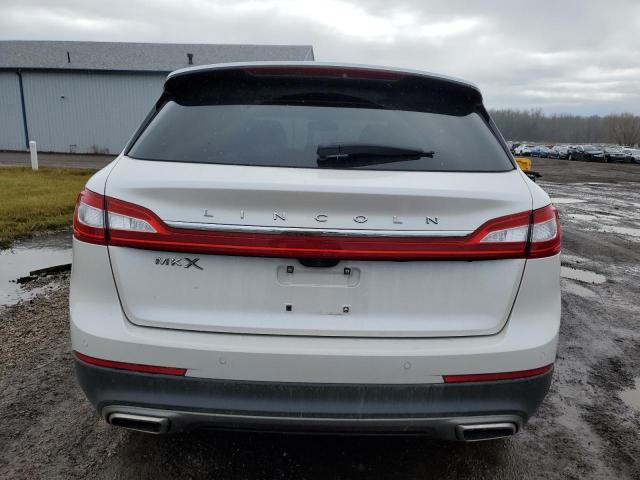 2LMPJ6LR3HBL52606 - 2017 LINCOLN MKX RESERVE أبيض صورة 6