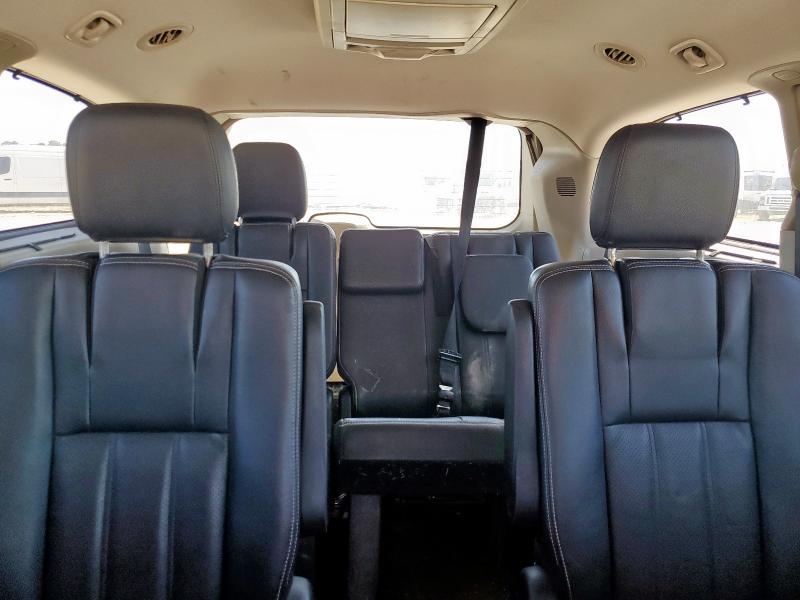 2C4RC1CG9DR770075 - 2013 CHRYSLER TOWN & COU TOURING L RED photo 10