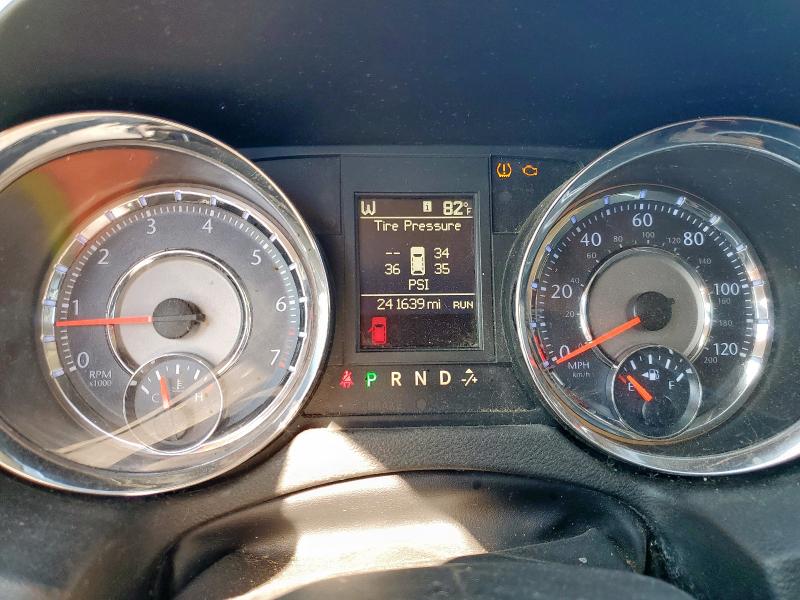 2C4RC1CG9DR770075 - 2013 CHRYSLER TOWN & COU TOURING L RED photo 9