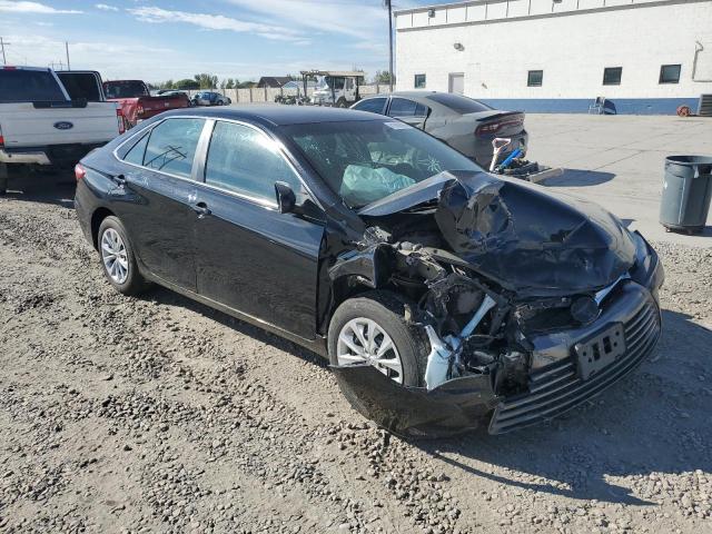 4T1BF1FK0HU781057 - 2017 TOYOTA CAMRY LE BLACK photo 4