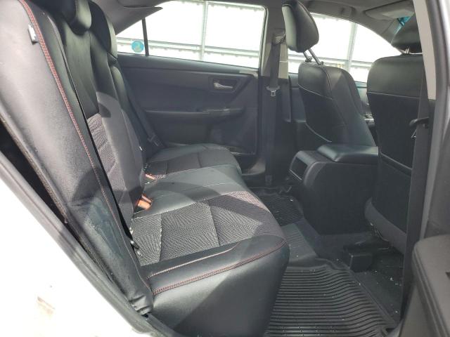 4T1BF1FK2HU338487 - 2017 TOYOTA CAMRY LE WHITE photo 10