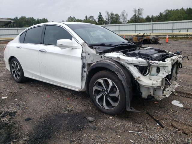 1HGCR3F03GA005405 - 2016 HONDA ACCORD EXL WHITE photo 4
