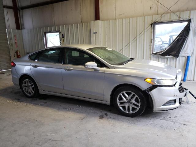 3FA6P0H72DR316325 - 2013 FORD FUSION SE SILVER photo 4