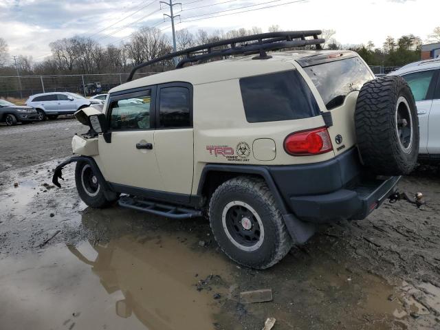 JTEBU4BF8AK074001 - 2010 TOYOTA FJ CRUISER TAN photo 2