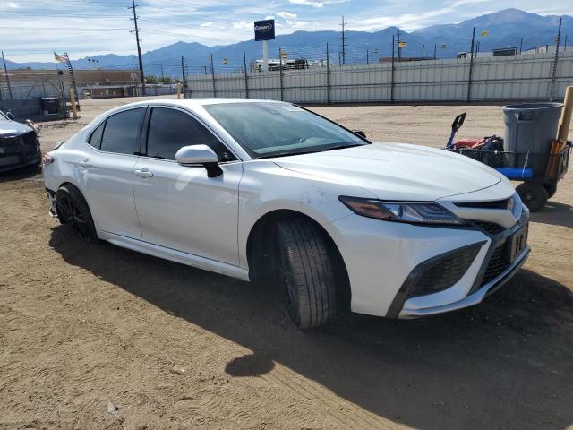 4T1K31AKXPU618169 - 2023 TOYOTA CAMRY XSE WHITE photo 4