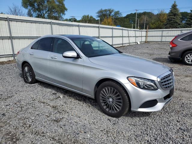 55SWF4KBXFU044272 - 2015 MERCEDES-BENZ C 300 4MATIC SILVER photo 4