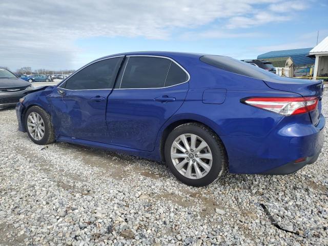 4T1B11HK5JU534084 - 2018 TOYOTA CAMRY L BLUE photo 2