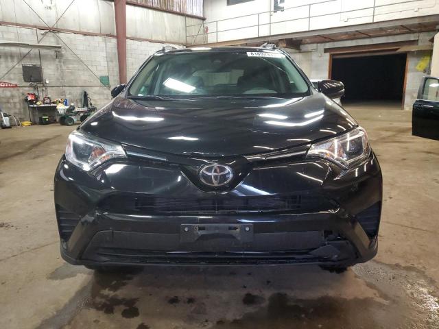 2T3ZFREVXJW514451 - 2018 TOYOTA RAV4 LE BLACK photo 5