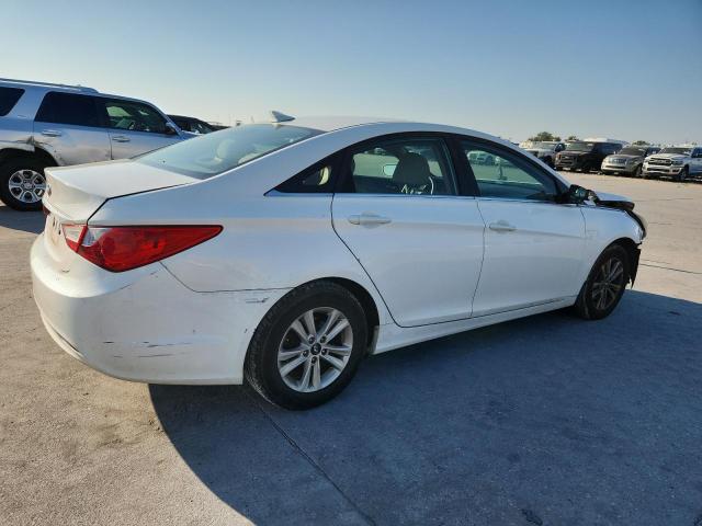 5NPEB4AC3DH747066 - 2013 HYUNDAI SONATA GLS 白色 照片 3