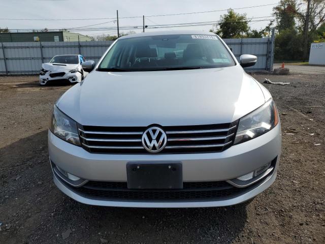 1VWAT7A3XFC096611 - 2015 VOLKSWAGEN PASSAT S Արծաթագույն լուսանկար 5