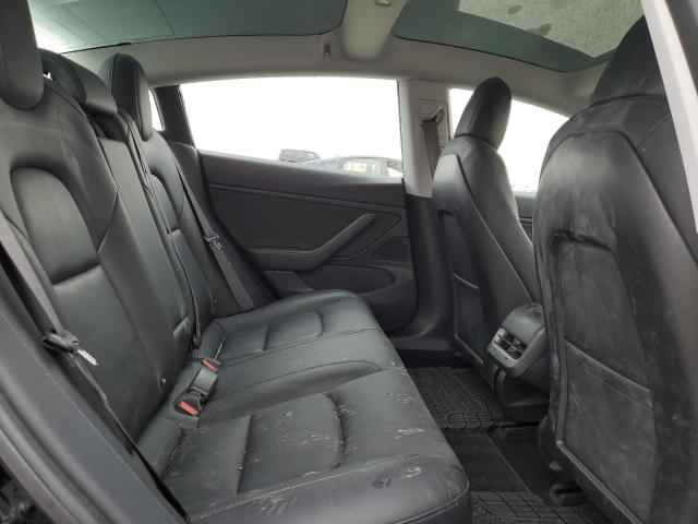 5YJ3E1EA3JF108329 - 2018 TESLA MODEL 3 Чорний фото 10