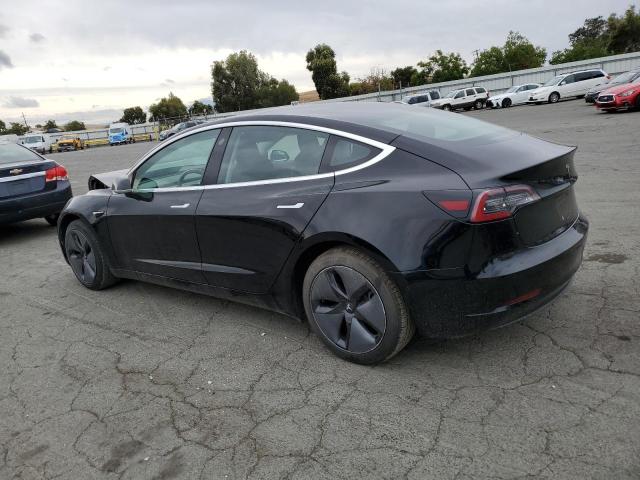 5YJ3E1EA3JF108329 - 2018 TESLA MODEL 3 Чорний фото 2
