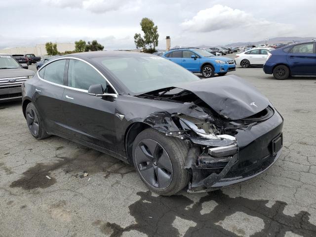 5YJ3E1EA3JF108329 - 2018 TESLA MODEL 3 Чорний фото 4