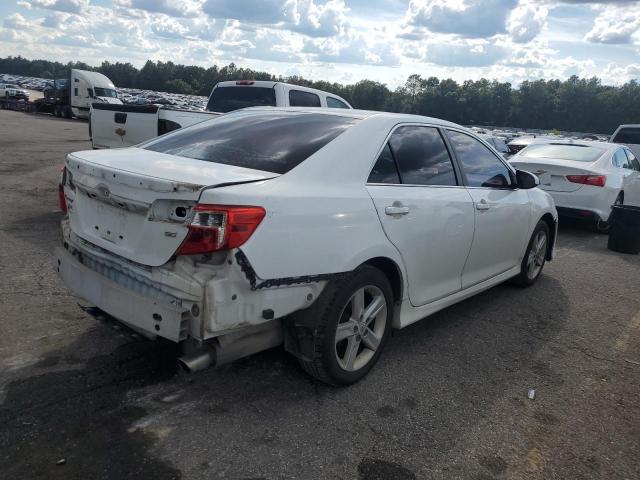 4T1BF1FKXEU461921 - 2014 TOYOTA CAMRY L WHITE photo 3