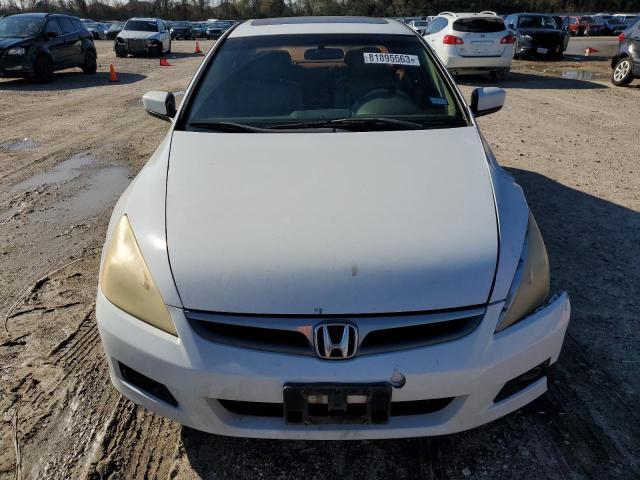 1HGCM66867A052529 - 2007 HONDA ACCORD EX WHITE photo 5