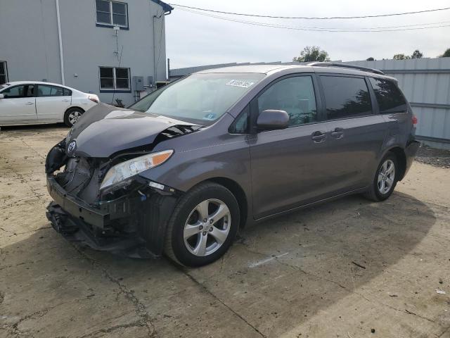 2014 TOYOTA SIENNA LE, 