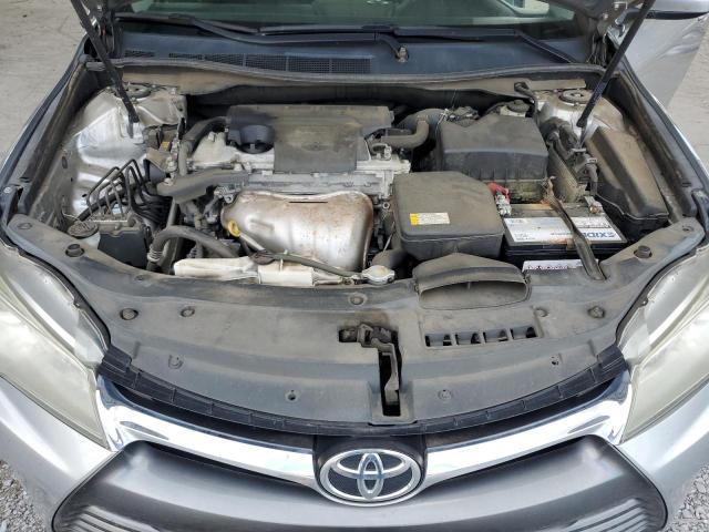 4T1BF1FKXFU103946 - 2015 TOYOTA CAMRY LE SILVER photo 11