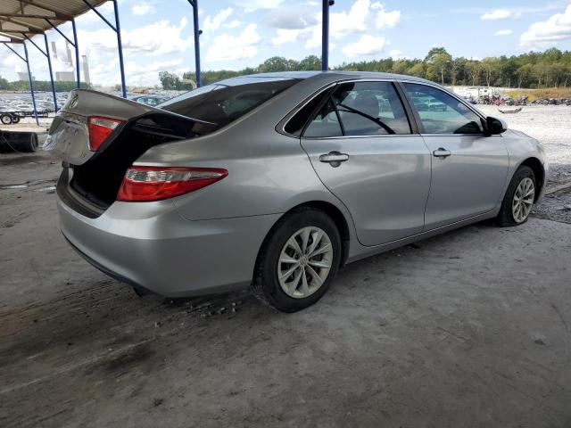 4T1BF1FKXFU103946 - 2015 TOYOTA CAMRY LE SILVER photo 3