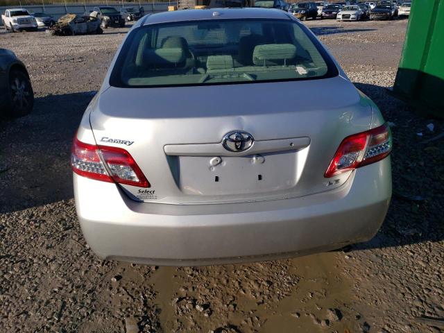 4T1BF3EK5BU161146 - 2011 TOYOTA CAMRY BASE SILVER photo 6