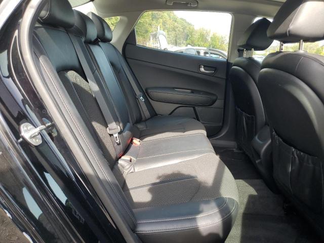 5XXGT4L30JG220211 - 2018 KIA OPTIMA LX Negro foto 10