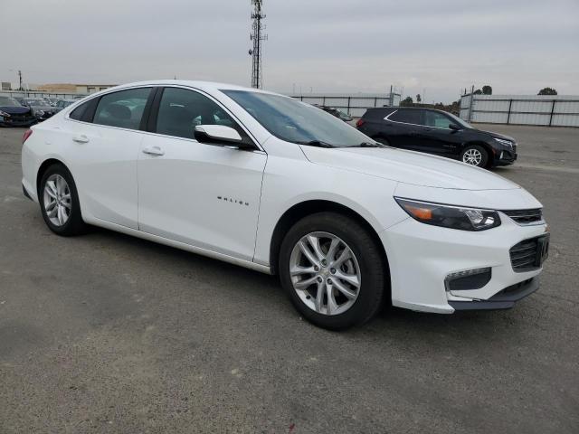 1G1ZD5ST7JF130526 - 2018 CHEVROLET MALIBU LT Білий фото 4
