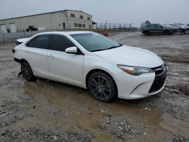 4T1BF1FKXGU507802 - 2016 TOYOTA CAMRY LE WHITE photo 4