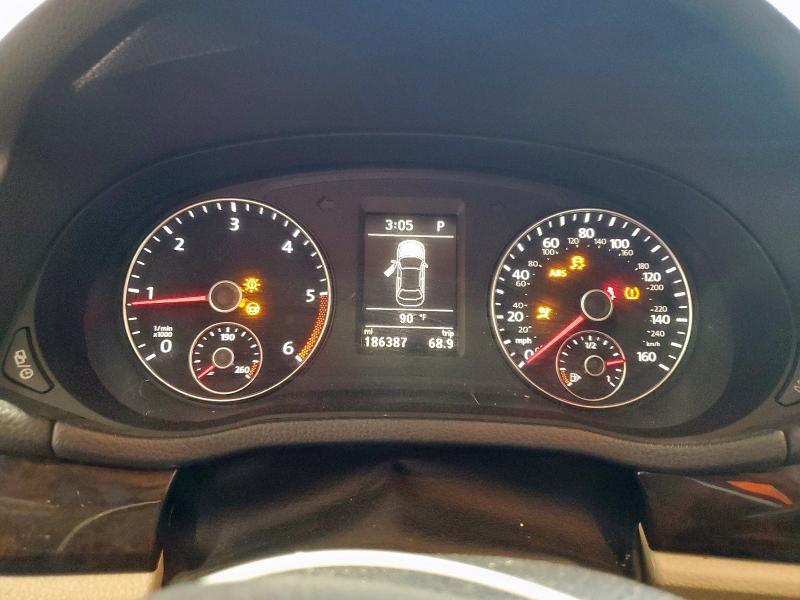 1VWCN7A38EC044735 - 2014 VOLKSWAGEN PASSAT SEL Серый фото 9